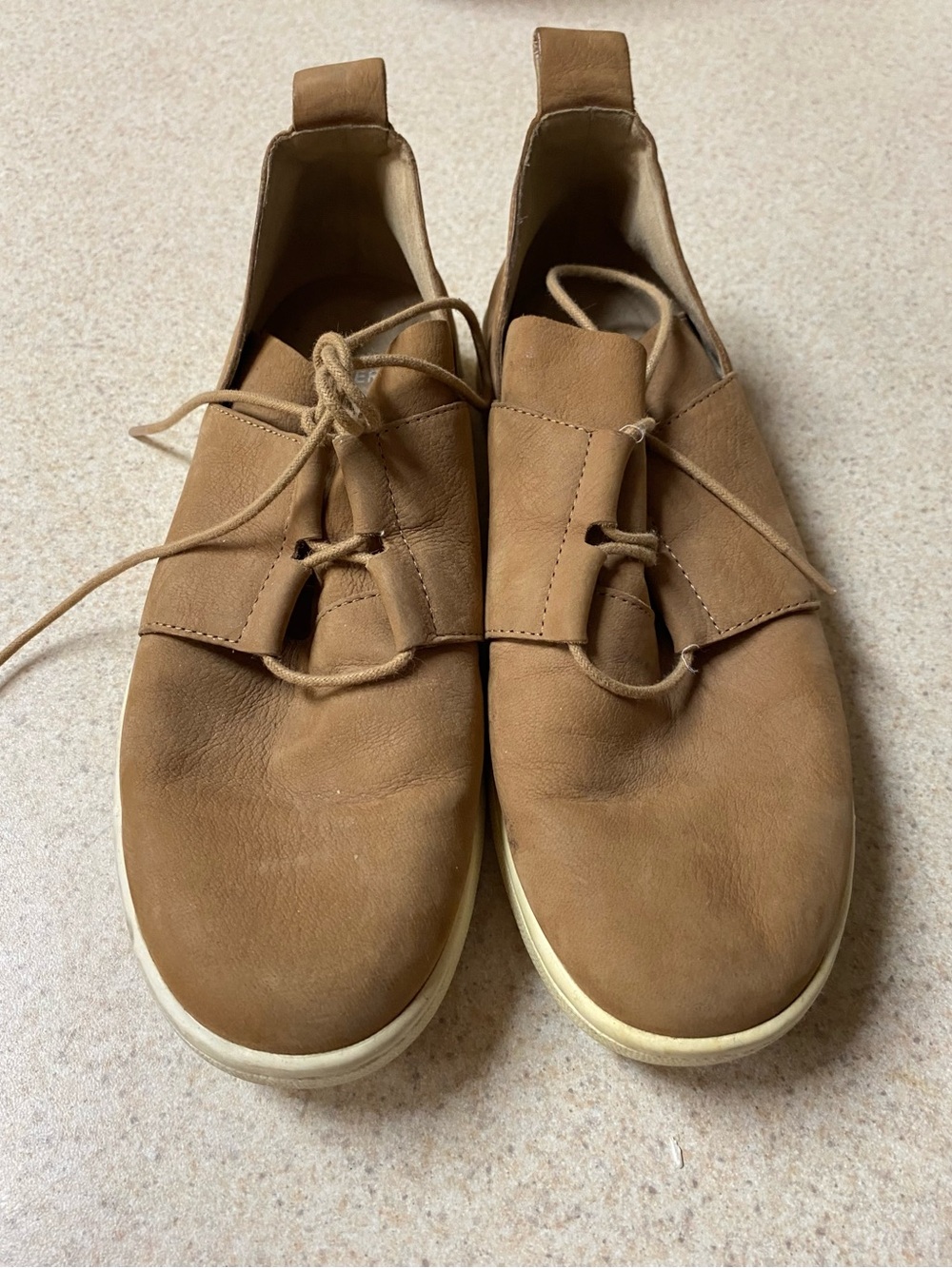 Eileen Fisher Women’s Nubuck Sneakers Size 6 1/2.